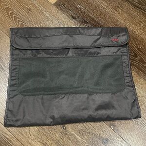 NWT tumi Large Flat fold Folio Pack gray
